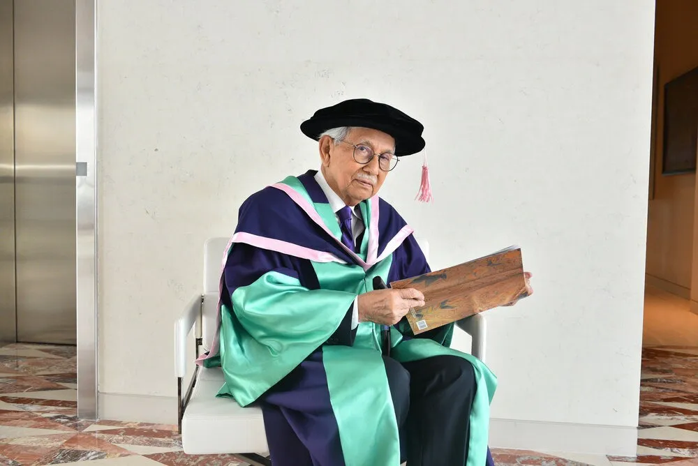 tun-daim-zainuddin-homepage